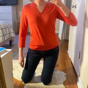 Red stretchy 3/4 length sleeve V neck